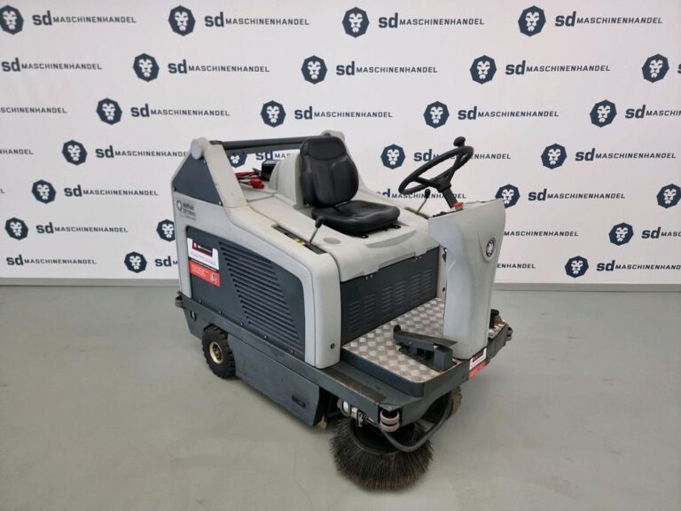 Nilfisk SR 1300H Aufsitzkehrmaschine Kehrmaschine kippbar