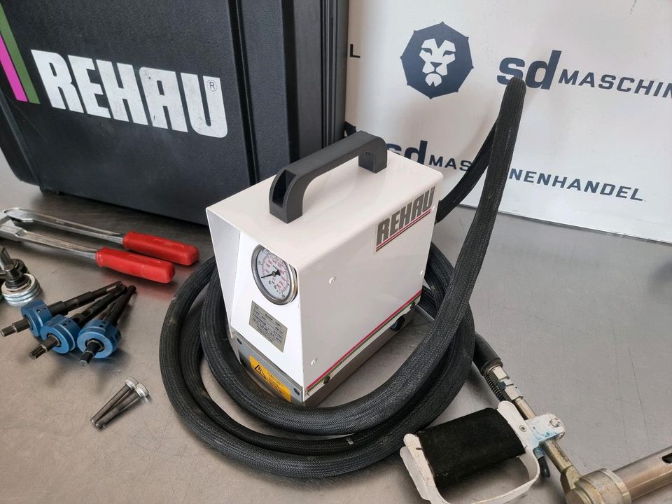 Rehau Rautool E2 Hydraulische Pressmaschine 450Bar